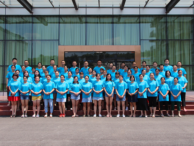 亿万先生药业生产团队 